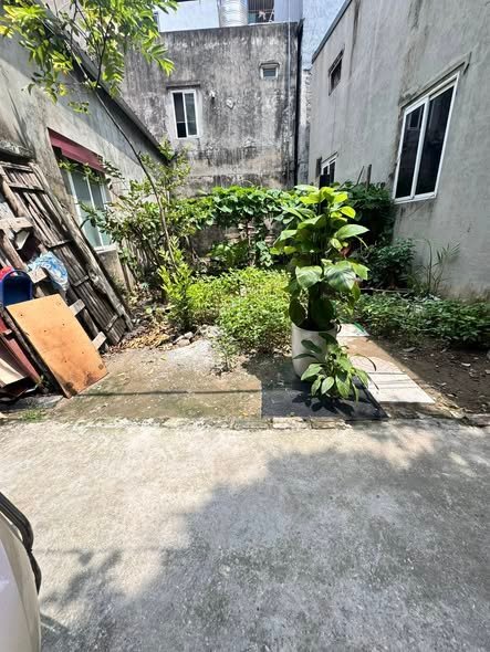 Đất nền Bồ Đề 96m² giá thỏa thuận - Vị trí thuận lợi sát mặt phố!