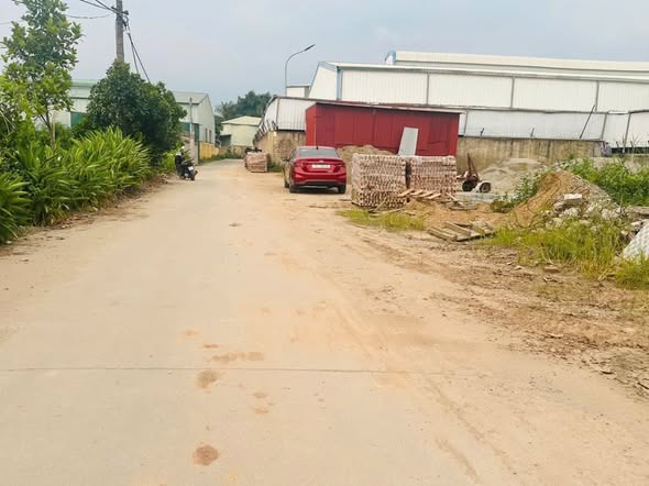 Đất nền Nghĩa Trụ 101,9m² giá thỏa thuận - Đón đầu đường Đông Tây!