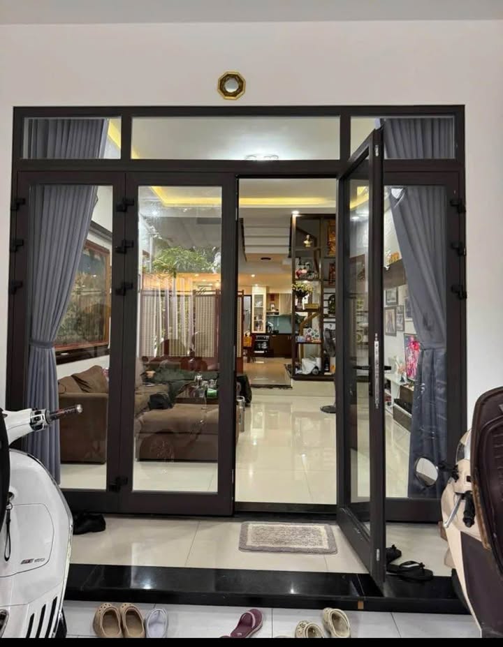 Nhà 3 tầng Hòa Xuân Đà Nẵng 112m² giá 9 tỷ - Vị trí đắc địa gần Cầu Hoà Xuân!