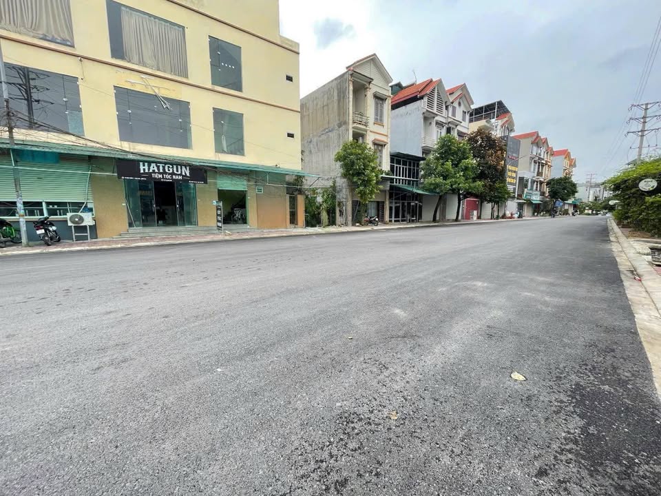 Nhà 4 tầng đường Bao Bì, KĐT Phúc Thành 1, 75m² - Mặt tiền kinh doanh sầm uất!