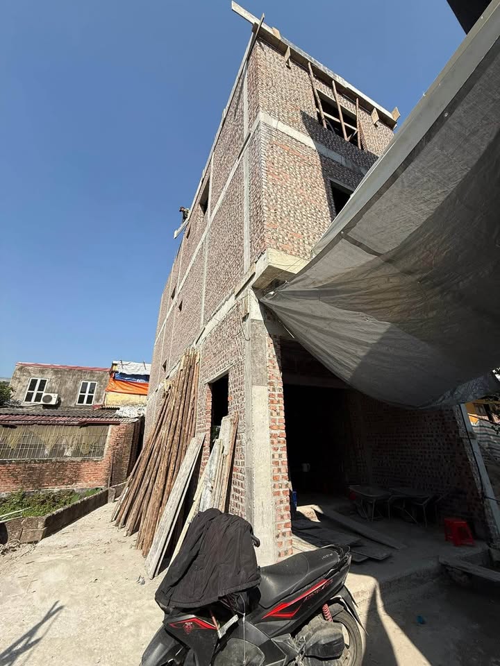 Nhà 3 tầng độc lập đường Quy Tức, Kiến An - Giá chỉ 3 tỷ, sẵn sàng đón Tết!