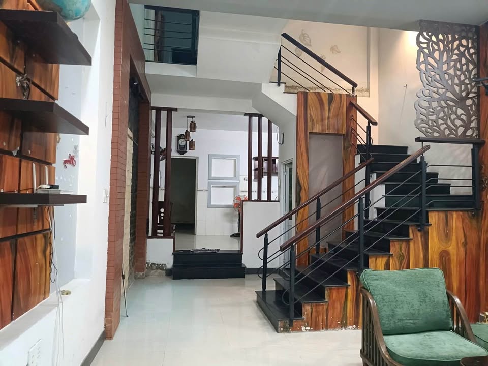 Nhà 3 tầng kiên cố tại Thanh Khê, Đà Nẵng 75m² giá 4.79 tỷ - Gần biển chỉ 1 phút đi bộ!