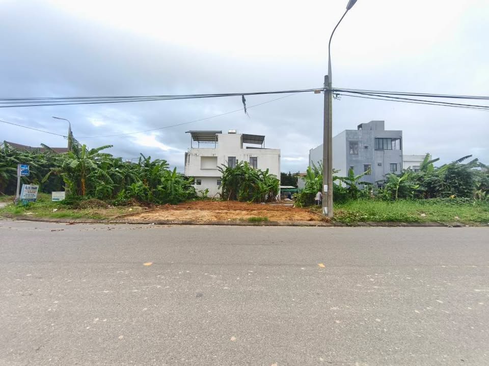 Đất nền Đô Đốc Lân, Hòa Xuân, Đà Nẵng 200m² giá 11.7 tỷ - Sổ đỏ chính chủ, vị trí đắc địa!