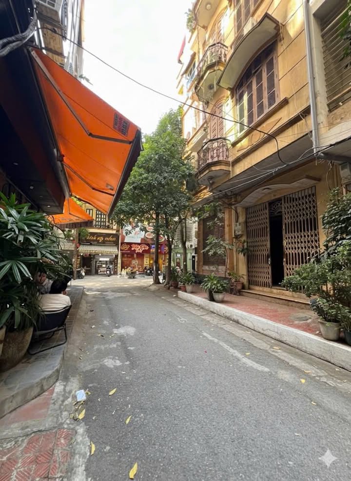 Nhà phố Trần Quang Diệu Đống Đa 53m² giá 30 triệu - Ngõ ô tô, sát phố, kinh doanh đỉnh!
