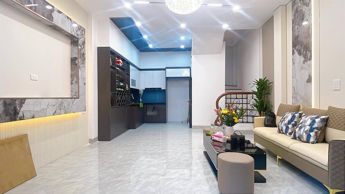 Nhà 4 tầng Định Công Thượng 34m² giá 8.75 tỷ - Sẵn sàng vào ở ngay!