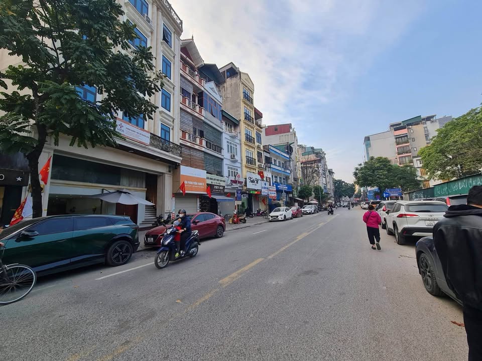 FrontHouse Đống Đa đường Trung Phụng 260m² - Đầu tư sinh lời bền vững!