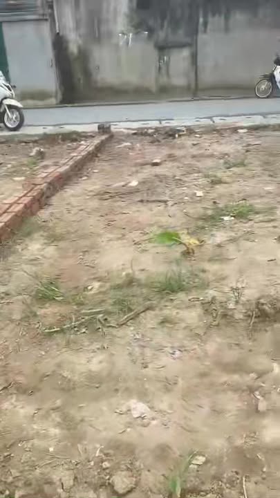 Đất nền 100m² xã Trung Hà giá 2 tỷ - Mặt tiền rộng, tiện ích đầy đủ!