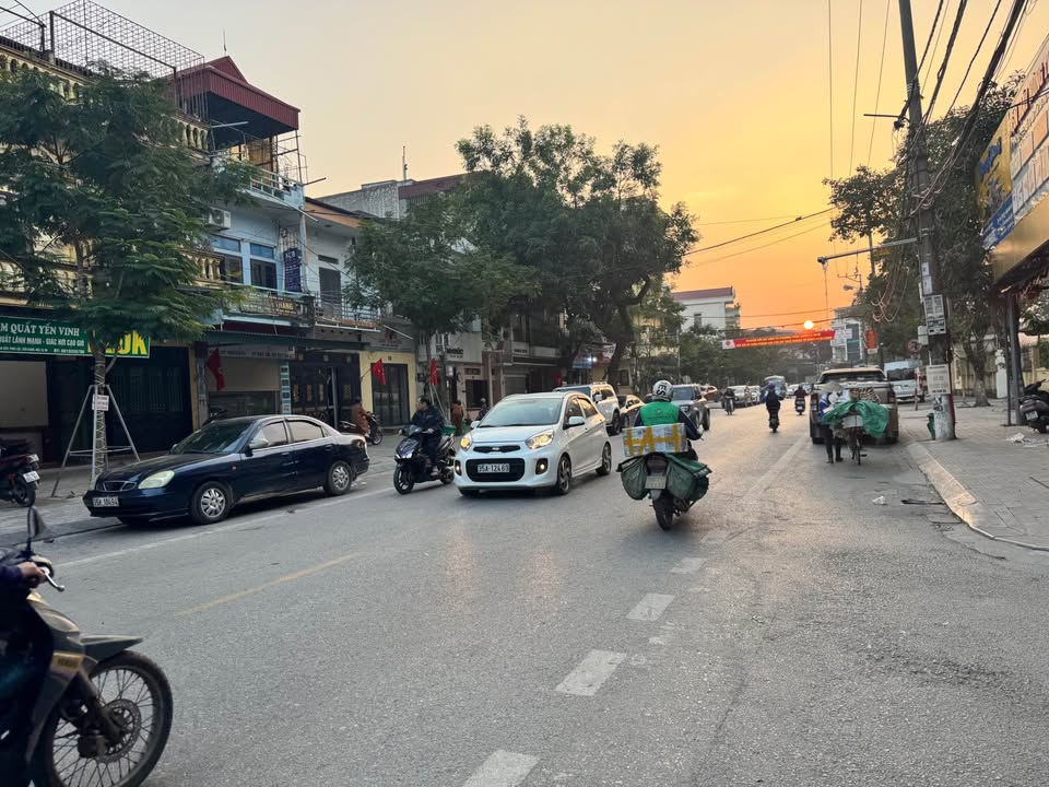 Đất bán tặng nhà C4 phố 5, Đông Thành, Ninh Bình 40m² - Hướng Bắc, giá chỉ từ 2 tỷ!