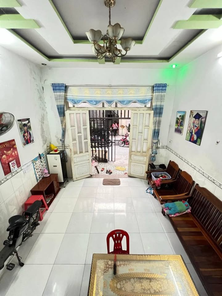 Nhà phố Bình Chuẩn 44m² giá 1.28 tỷ - Pháp lý rõ ràng, chính chủ bán gấp!