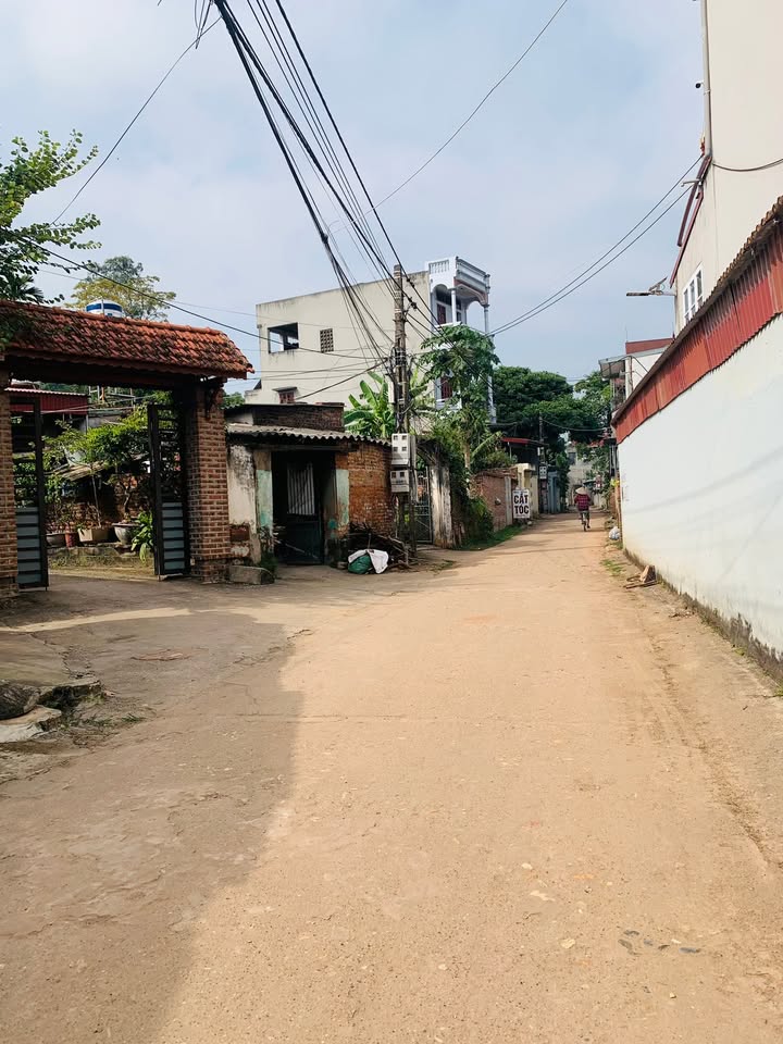 Đất thổ cư thôn 284 xã Quế Nham 94m² giá 1.8 tỷ - Cơ hội đầu tư tuyệt vời!