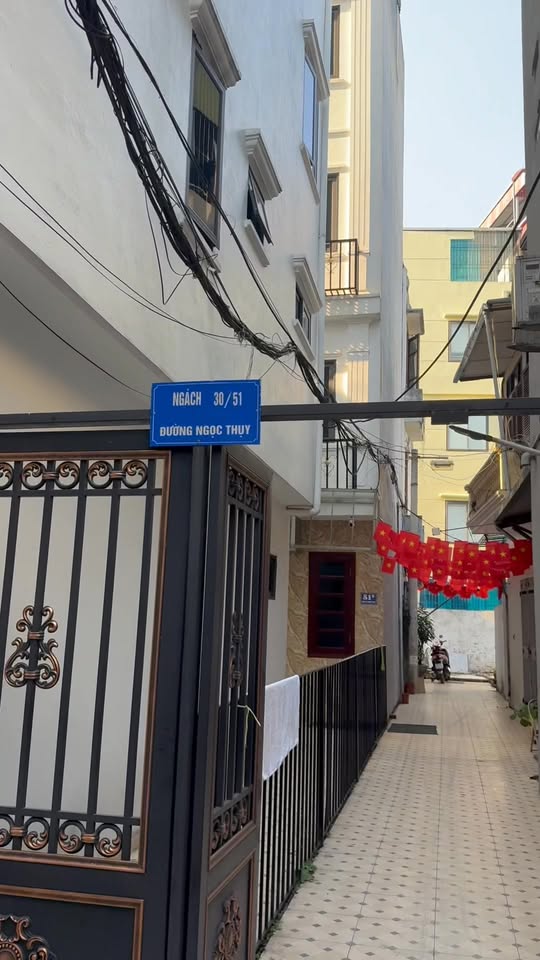 Đất Ngọc Thụy Long Biên 32m² giá 4.2 tỷ - Vị trí đắc địa gần cầu Long Biên!