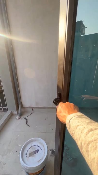 Chung cư cho thuê Tứ Hiệp, Thanh Trì 2.8 triệu - Nội thất đầy đủ, ban công riêng!