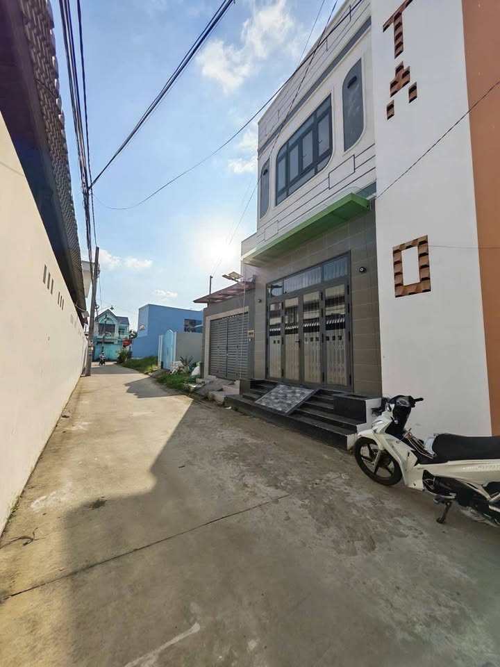 Nhà lệch tầng mới 100% Hẻm 48 đường Huỳnh Phan Hộ, 43m² giá 2.39 tỷ - Không ngập nước!