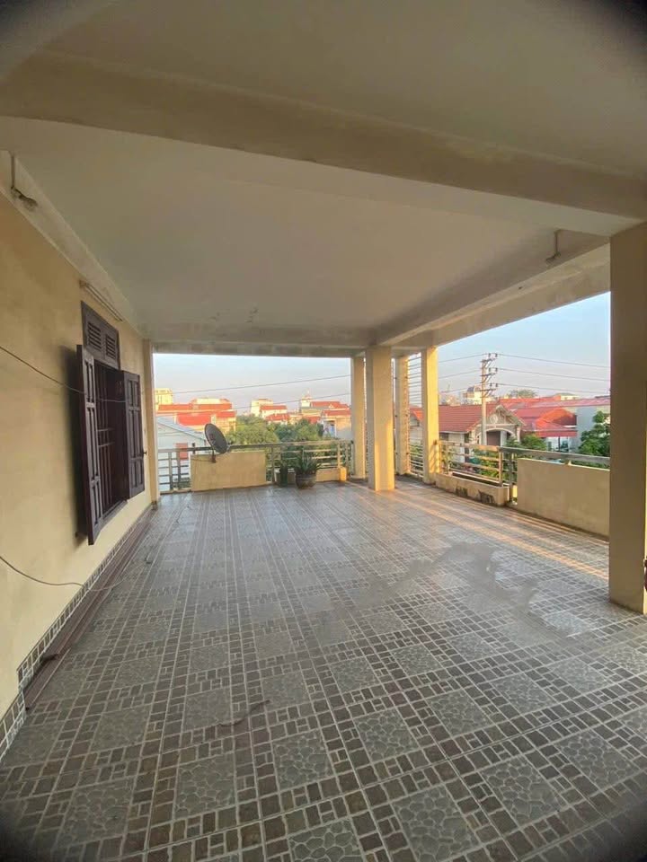 Nhà 5 tầng 2 mặt tiền đường Phạm Văn Nghị 142m² giá 2.3 tỷ - Kinh doanh sầm uất!