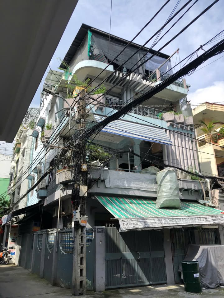 Nhà đẹp hẻm Cách Mạng Tháng 8, Quận 10, 82m² - Nở hậu phong thủy tốt!