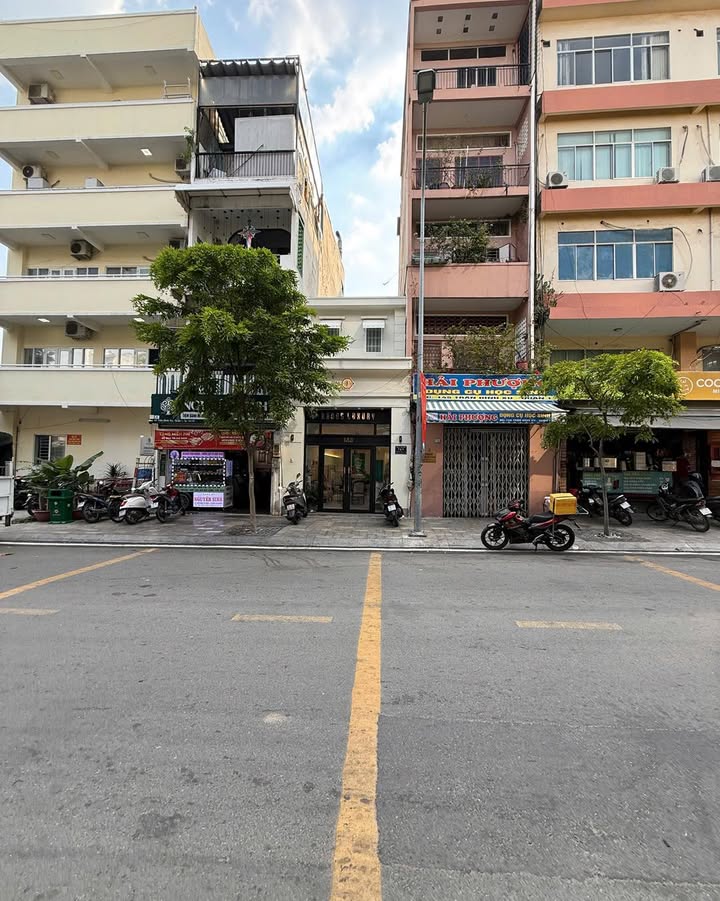 Nhà mặt tiền 143 Trần Đình Xu, Q1 - Diện tích 57m², Giá chỉ 25 tỷ - Cơ hội đầu tư hấp dẫn!