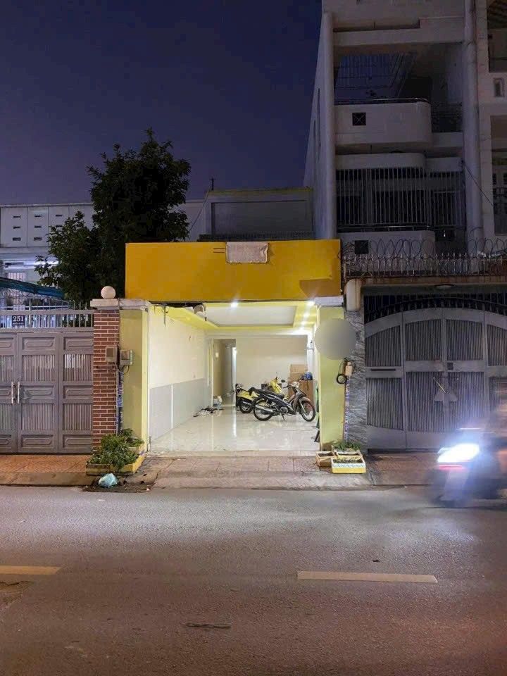 Nhà mặt tiền Nguyễn Văn Đậu, Bình Thạnh 100m² giá 23 tỷ - Cơ hội đầu tư tuyệt vời!
