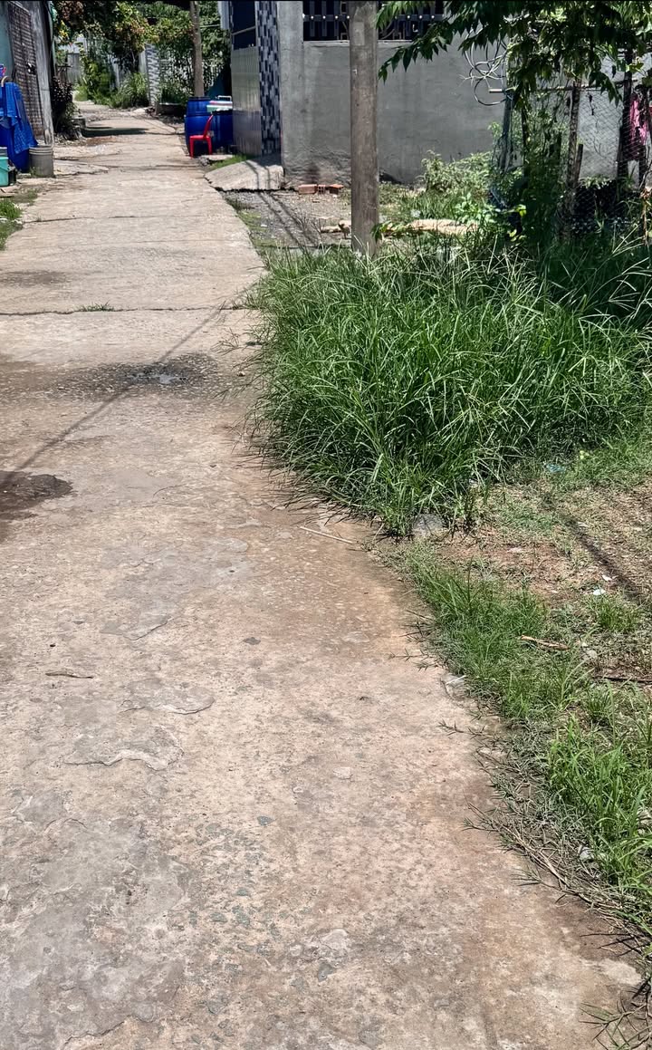 Đất nền thổ cư Long Cang 150m² giá 1.1 tỷ - Bớt lộc cho khách hàng!