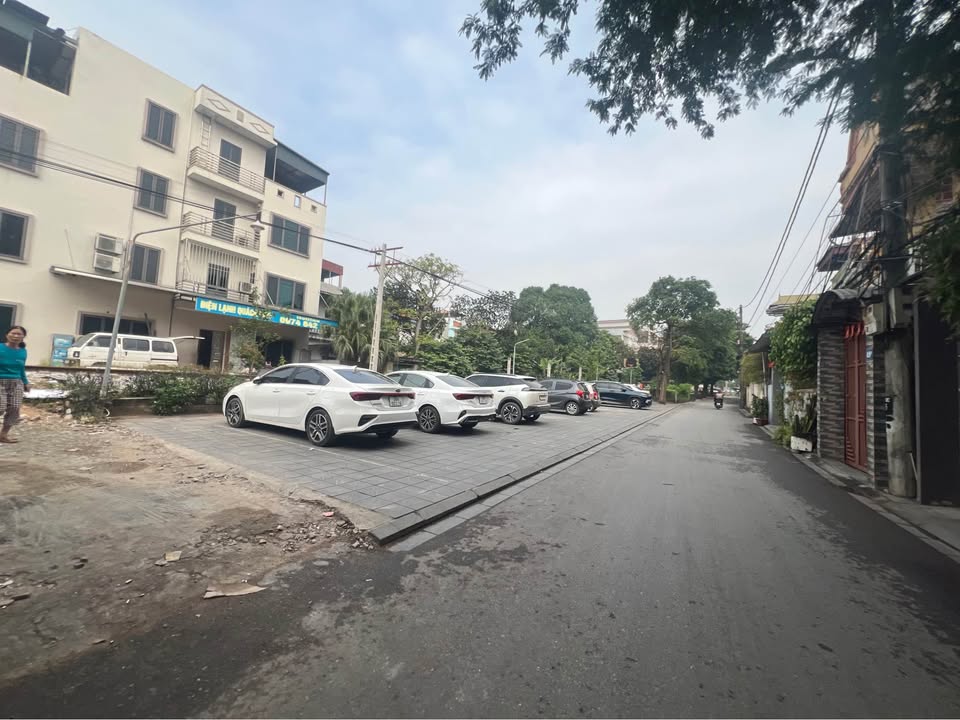 Nhà riêng Đông Anh 54m² giá 4 tỷ - 2 mặt ngõ ô tô tránh, tiện ích đầy đủ!