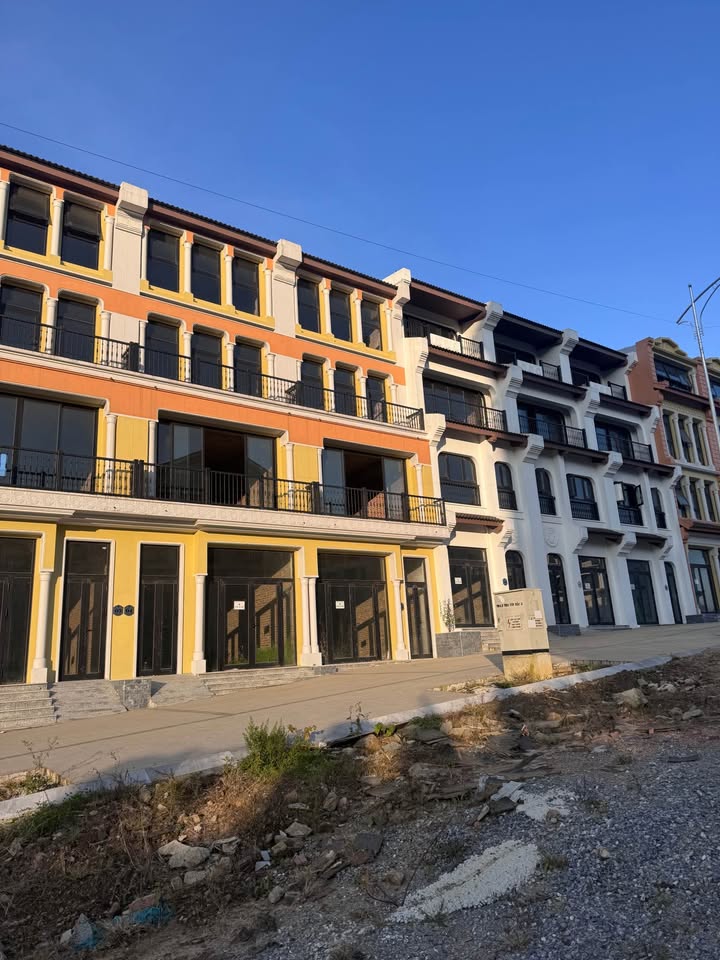 Shophouse Tây Bắc Sa Pa 92.5m² giá 6 tỷ - Cơ hội đầu tư vàng!