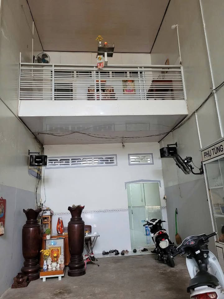 Nhà 2 Mặt Tiền Trần Hưng Đạo, Mỹ Thạnh, Long Xuyên 207m² giá 6.5 tỷ - Đầu tư sinh lời ngay!