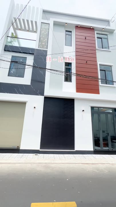 Nhà mặt tiền kinh doanh Phạm Hữu Lầu, Cần Thơ 40m² giá 3.29 tỷ - Sẵn sàng vào ở!