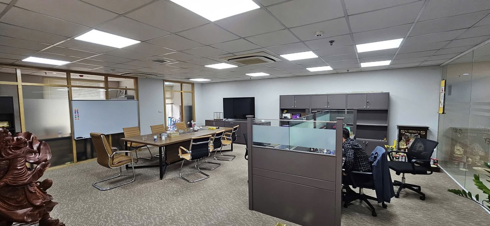 Văn phòng cho thuê tại Mễ Trì 80m² giá 23 triệu - Đầy đủ tiện nghi!