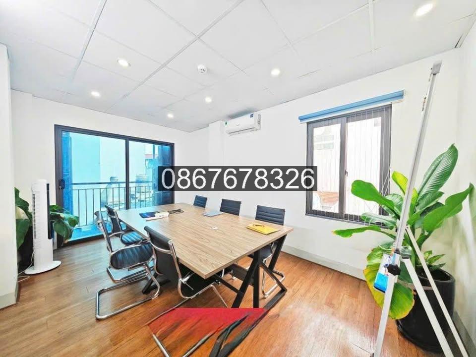 Cho thuê văn phòng Nguyễn Xiển 150m² giá 20 triệu - Sẵn sàng làm việc ngay!