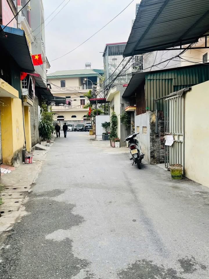 Nhà 3 tầng khu YNA, Kinh Bắc, 64m² giá nhỉnh 6 tỷ - Sẵn sàng vào ở!