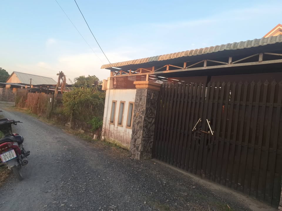 Đất nền Hòa Khánh Tây, Đức Hòa 900m² giá 9.3 tỷ - Đầu tư sinh lời ngay!