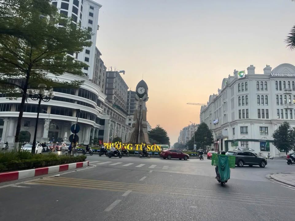 Nhà 2 tầng Trần Phú Từ Sơn 70m² giá 12 tỷ - Kinh doanh ngay!