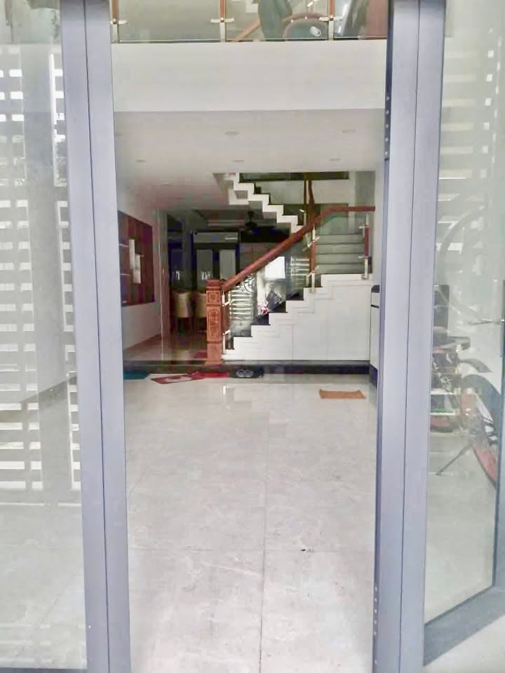 Nhà nguyên căn hẻm xe hơi Phan Huy Ích, Tân Bình 72m² giá 22 triệu - Full nội thất hiện đại!