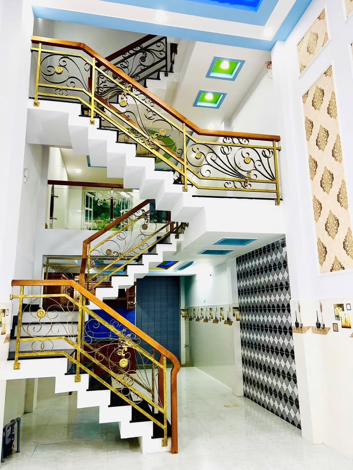 Cho thuê nhà đường Hương Lộ 2, Bình Trị Đông A 64m² - Phù hợp cho gia đình và kinh doanh!