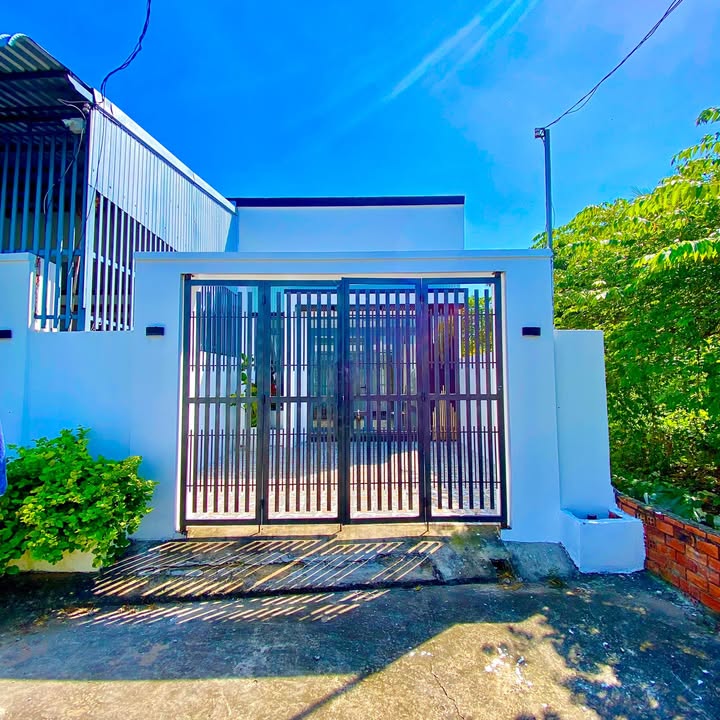 Nhà phố hẻm ô tô Trương Định 125m² giá 2.29 tỷ - Nội thất mới cao cấp!