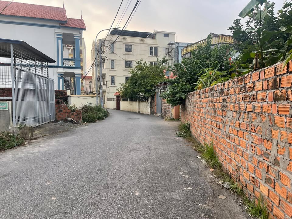 Đất nền lô góc Thị trấn Núi Đèo 56m² giá 2.1 tỷ - Cơ hội hiếm có!