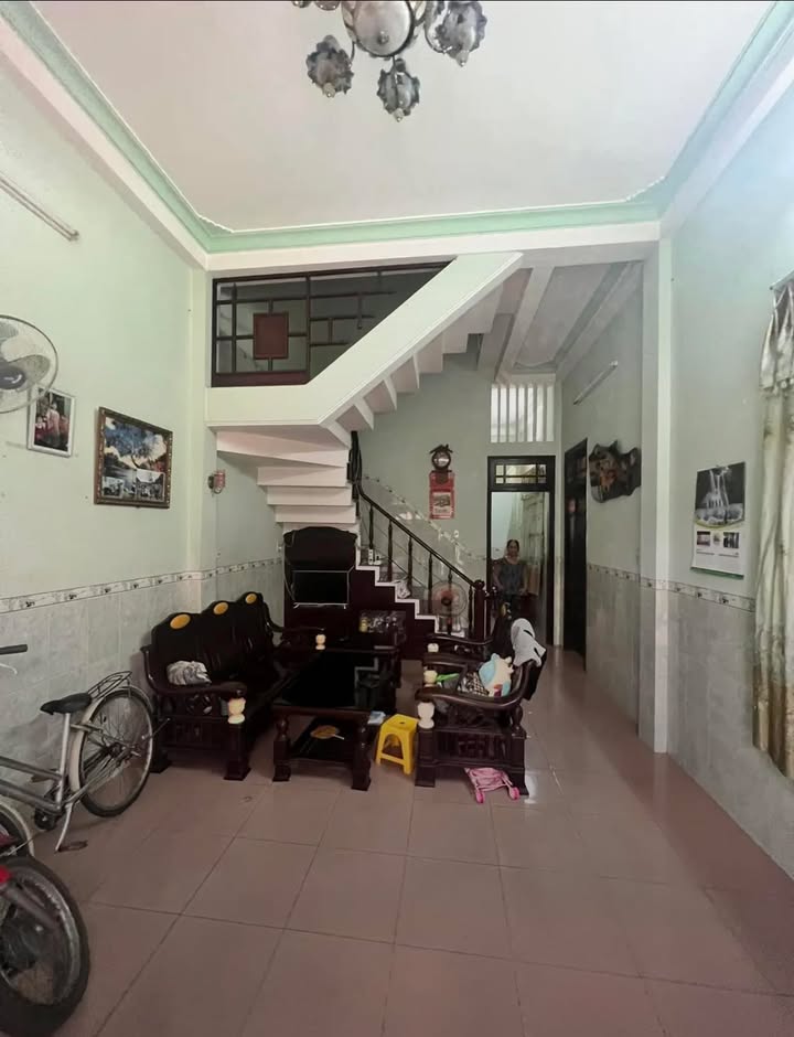 Nhà hẻm ô tô Trần Phú, Quy Nhơn 79m² giá 4.5 tỷ - Gần công an tỉnh Bình Định!