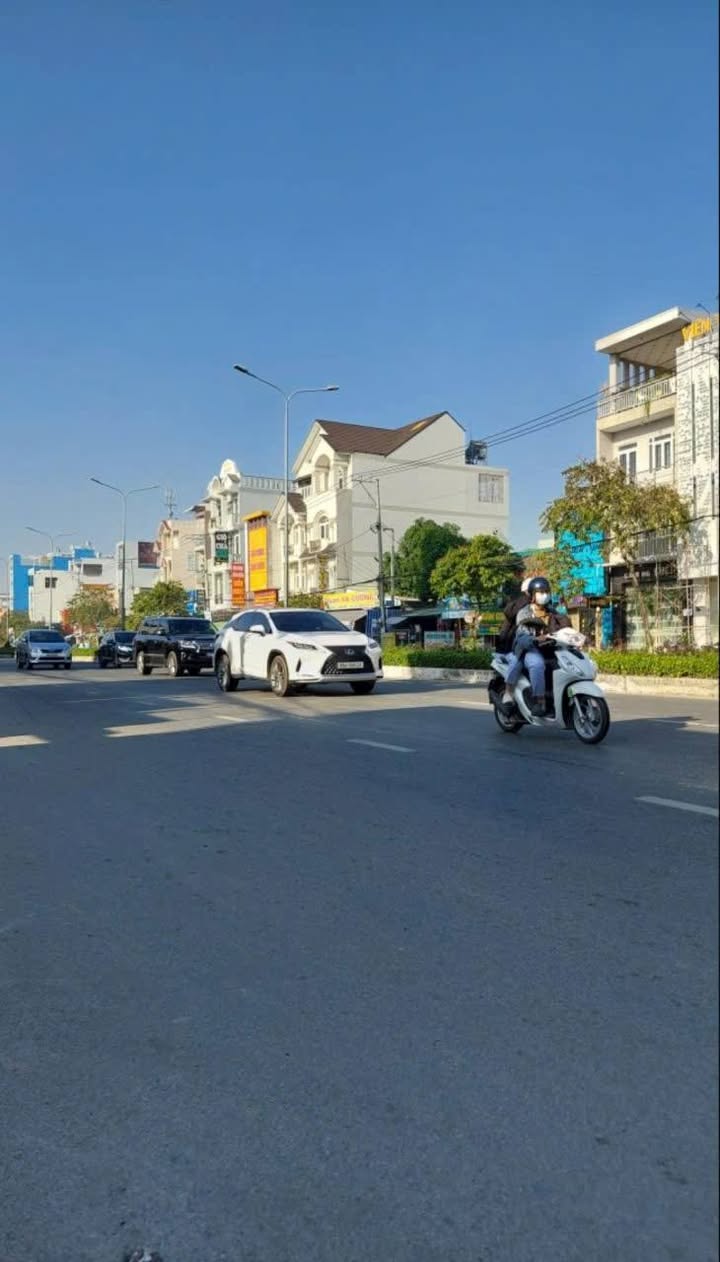 Nhà Mặt Tiền cho thuê đường Nguyễn Văn Cừ, Cần Thơ 75m² - Thích hợp kinh doanh đa ngành!