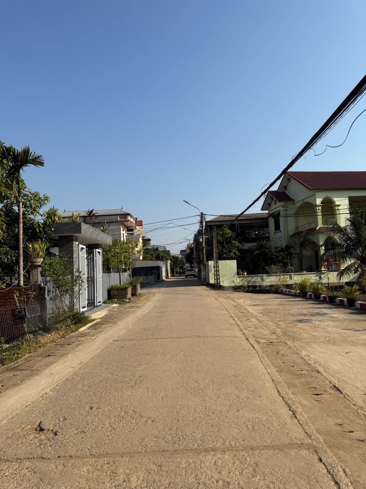 Nhà chính chủ tại Sen Trì, Thạch Thất 87m² giá thỏa thuận - An cư lý tưởng!