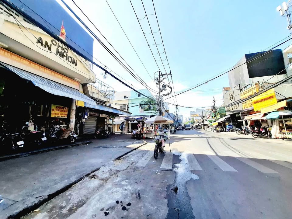 Mặt tiền kinh doanh đỉnh Gò Vấp 103m² giá 12.8 tỷ - Đầu tư sinh lời cao!