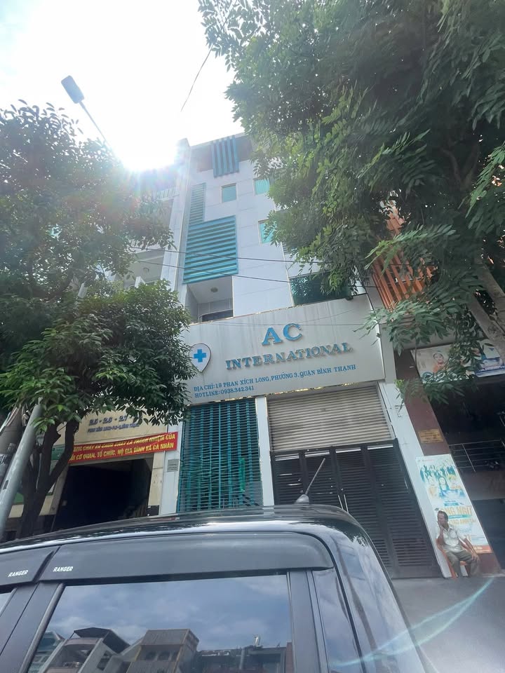 Tòa nhà mặt tiền Phan Xích Long, Bình Thạnh 112m² giá 100 triệu/tháng - Không thể bỏ lỡ!