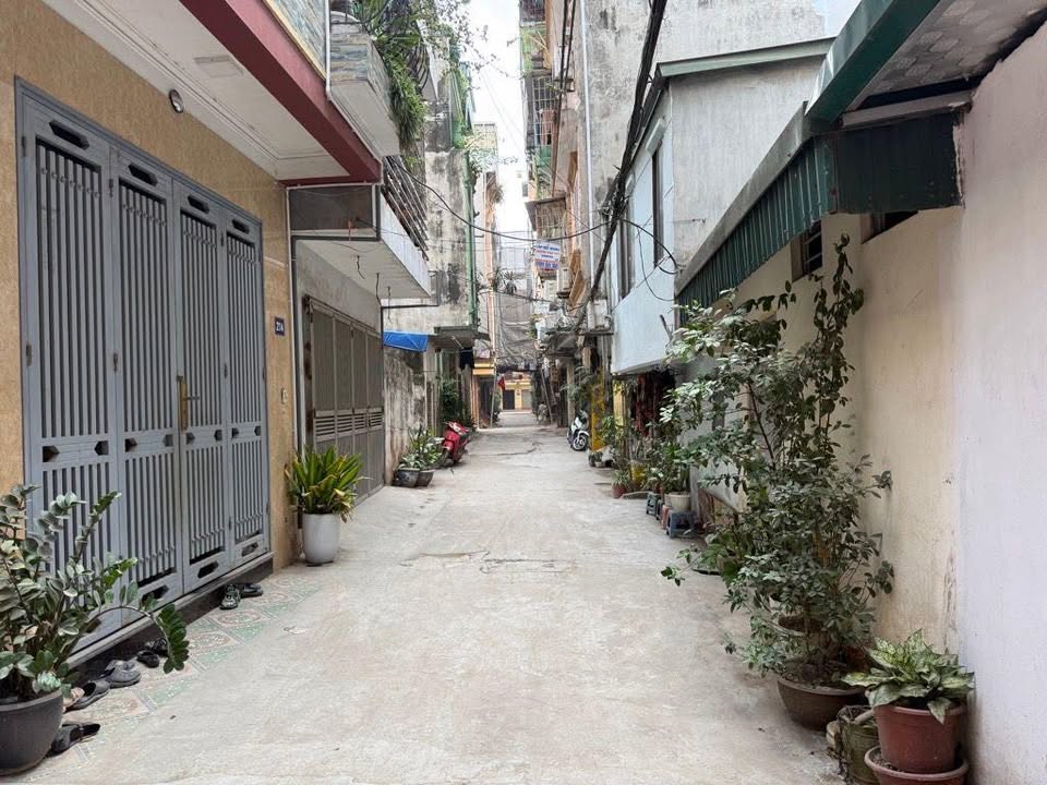 Nhà phố Tân Mai 45m² giá thỏa thuận - Ô tô vào nhà, thiết kế hiện đại!