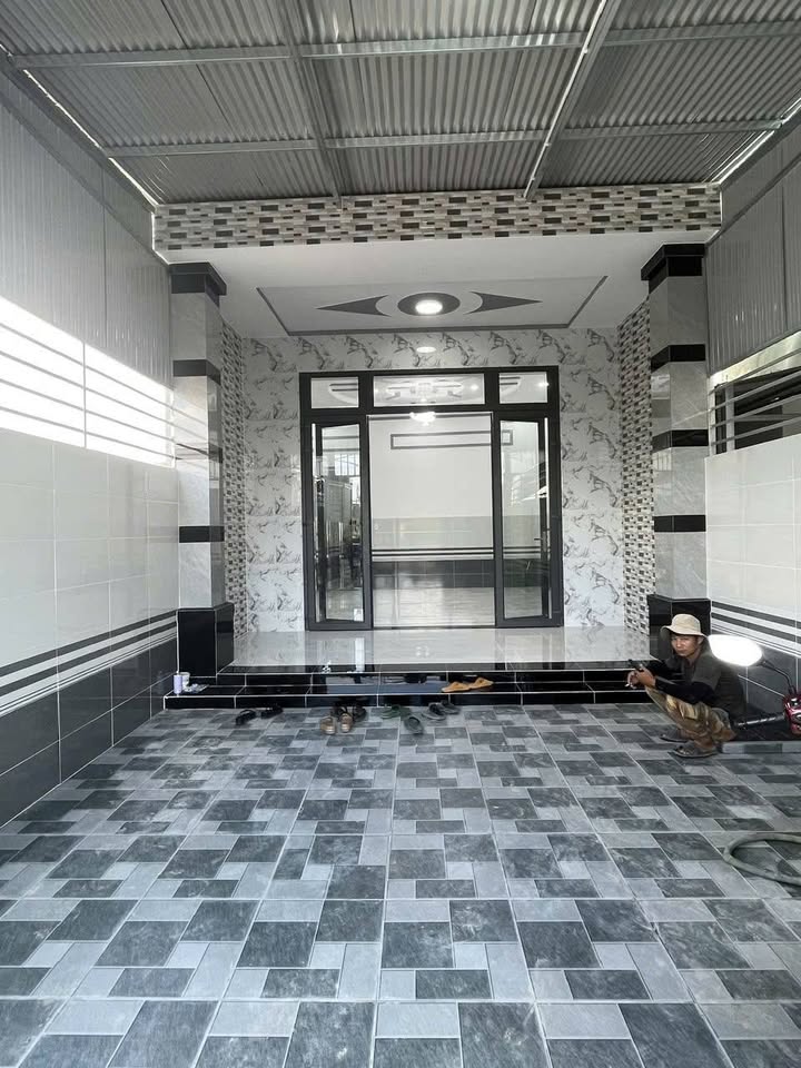 Nhà mới hoàn thiện hẻm 30 Trịnh Phong, Long Hoa 65m² giá 1.4 tỷ - Đầu tư sinh lời ngay!