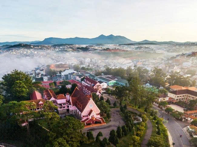 Đất hẻm ô tô lớn Cam Ly, Đà Lạt 68m² giá 6.8 tỷ - Cơ hội đầu tư sinh lời bền vững!