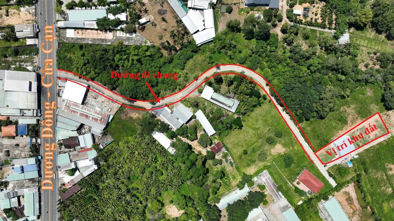 Đất nền Dương Đông 300m² giá 2.9 tỷ - Gần sân bay và đường bê tông thuận tiện!