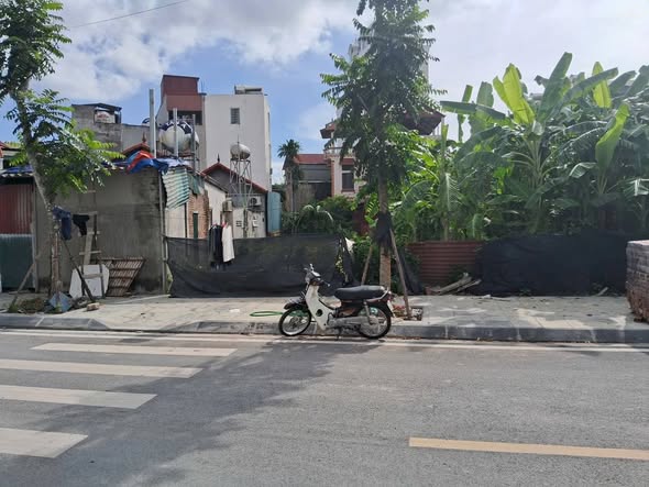 Đất Cự Khối, Long Biên 94m² giá 16 tỷ - Kinh doanh sầm uất!