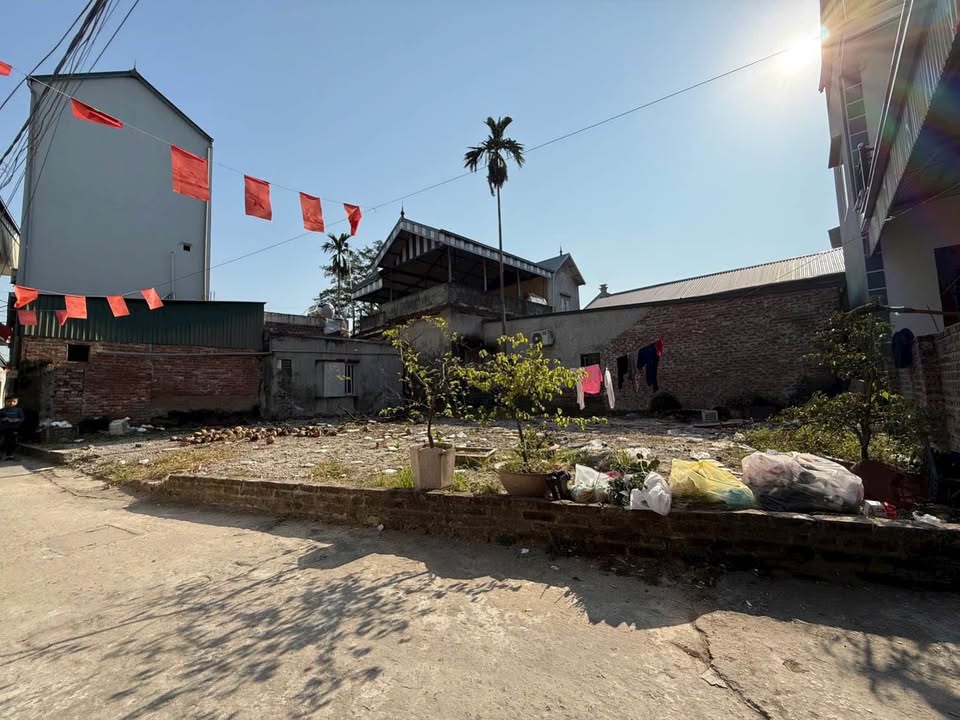 Đất thổ cư Nghĩa Hương Quốc Oai 152m² giá thỏa thuận - Tiện ích đầy đủ xung quanh!