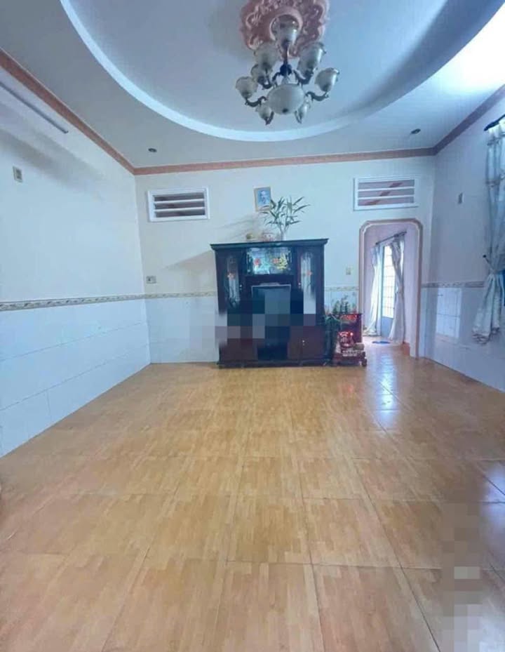 Nhà cho thuê hẻm Trần Hưng Đạo, Dĩ An 100m² giá 5.5 triệu - Gần BigC!