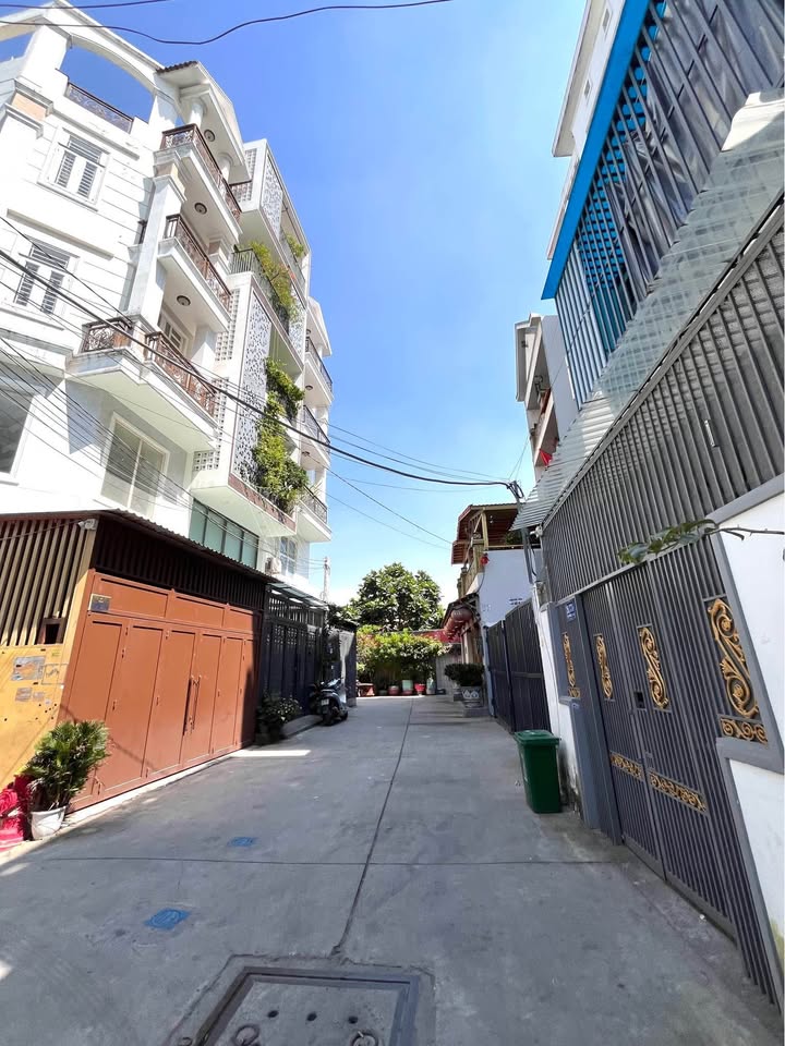 Bán đất 105m² hẻm thông Chu Văn An, Bình Thạnh - Tặng nhà 2 tầng, chỉ 11.9 tỷ!