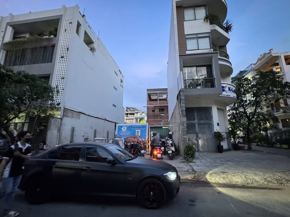 Đất nền An Phú Quận 2 100m² giá 26 tỷ - Đường lớn, vị trí đắc địa!