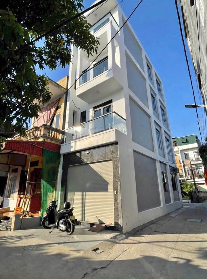 Nhà phố Lê Văn Hiến, Đông Ngạc, 50m² giá thỏa thuận - Ô tô vào tận nhà!